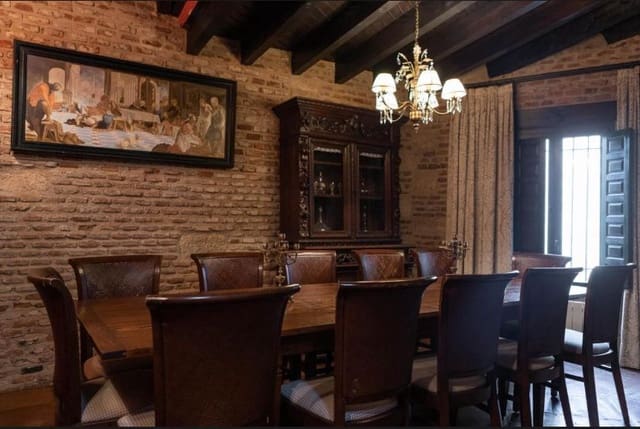 7 soveværelse Finca/Landehus til salg i Montánchez - € 960.000 (Ref: 9633839)