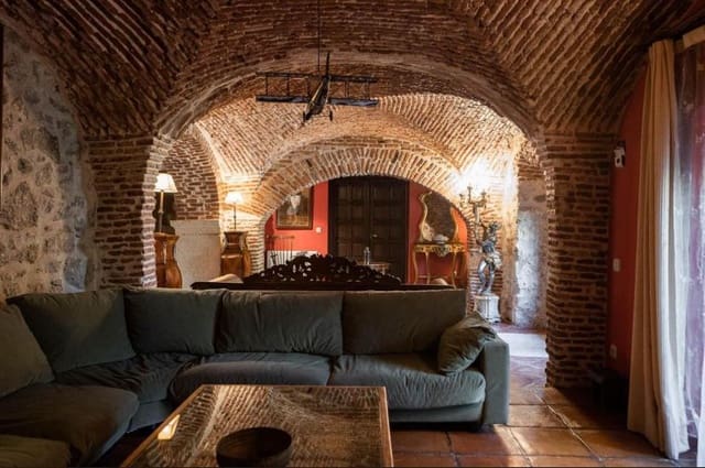 7 soveværelse Finca/Landehus til salg i Montánchez - € 960.000 (Ref: 9633839)