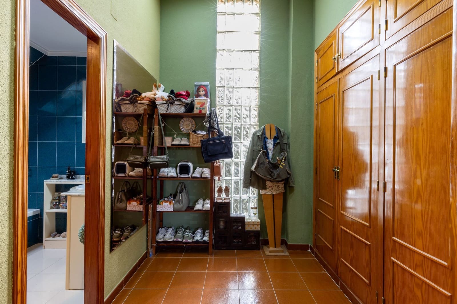 3 soveværelse Villa til salg i L'Eliana med swimmingpool garage - € 750.000 (Ref: 9633840)