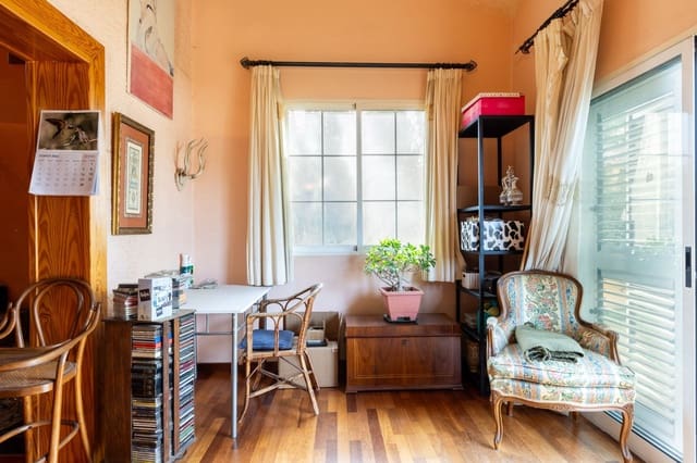 3 soveværelse Villa til salg i L'Eliana med swimmingpool garage - € 750.000 (Ref: 9633840)