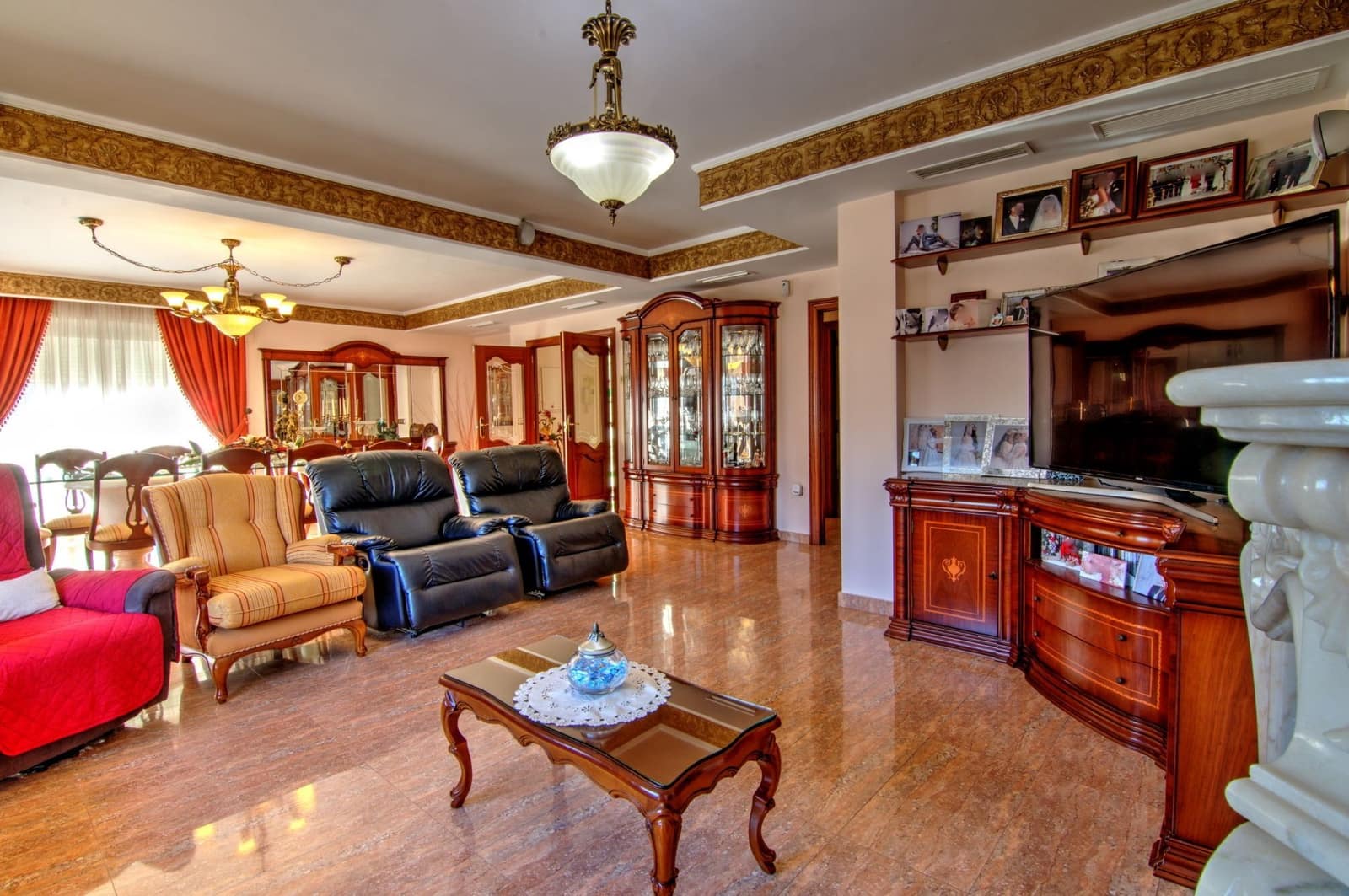 6 Zimmer Villa zu verkaufen in Orihuela mit Garage - 1.166.550 € (Ref: 9643740)