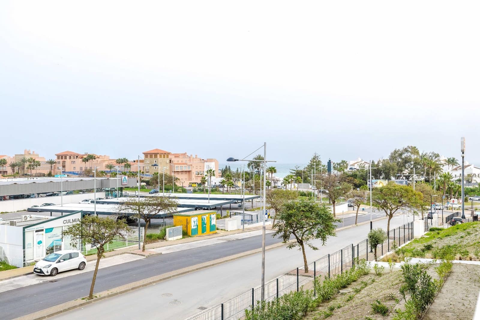 3 makuuhuone Huoneisto myytävänä paikassa Estepona mukana uima-altaan 
autotalli - 490 000 € (Ref: 9643743)