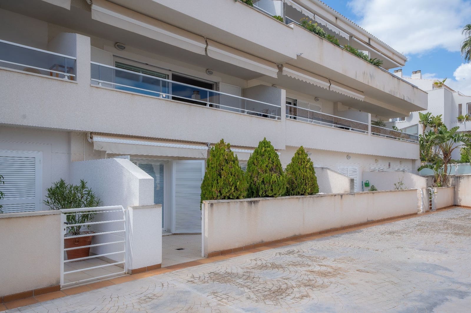 3 bedroom Townhouse for sale in Altea with pool garage - € 495,000 (Ref: 9643745)
