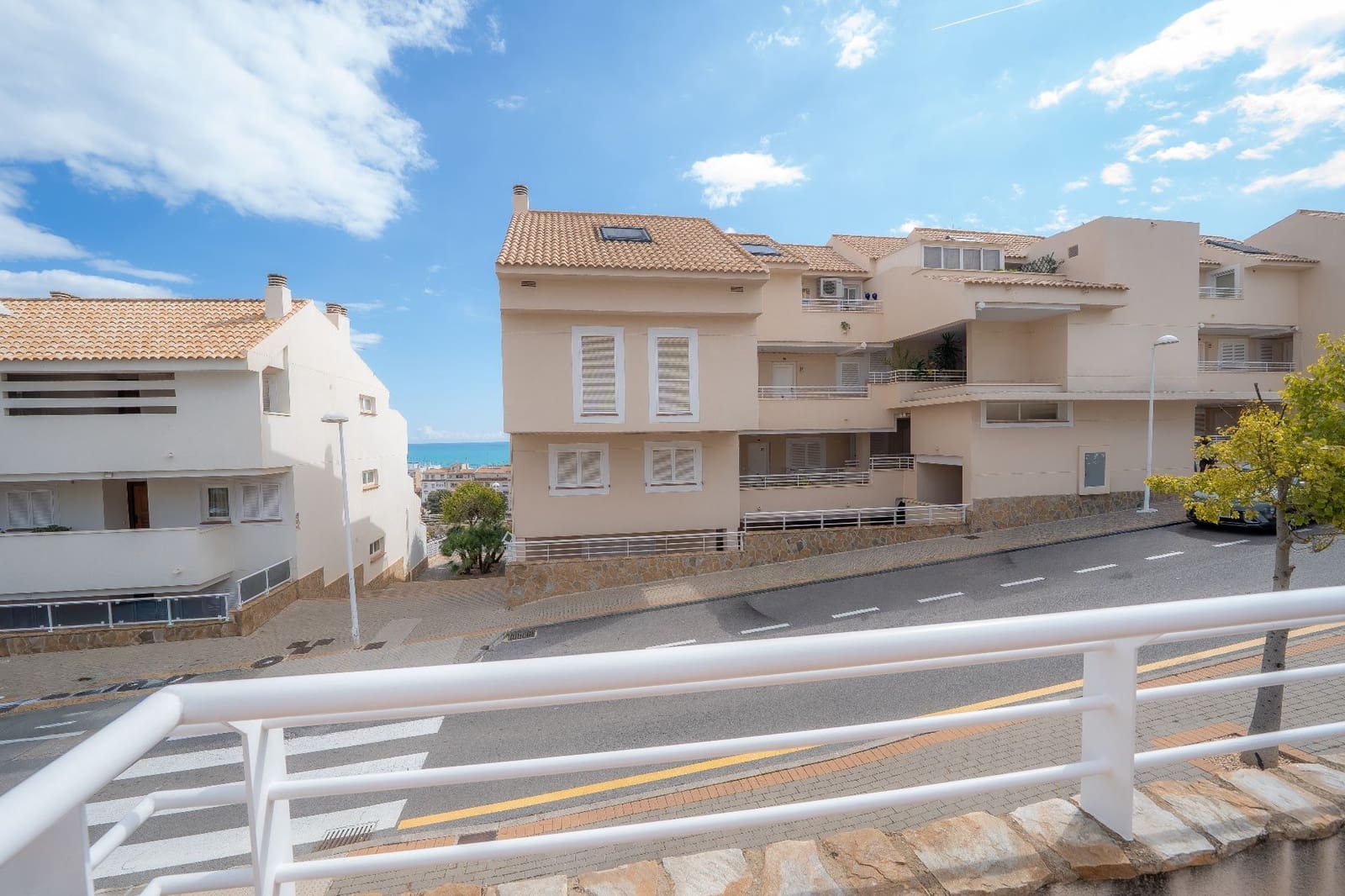 3 bedroom Townhouse for sale in Altea with pool garage - € 495,000 (Ref: 9643745)