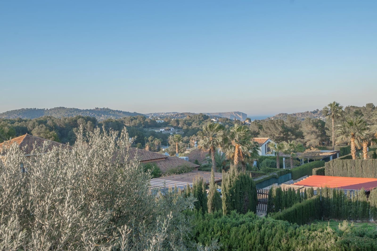 Chalet de 4 habitaciones en Javea / Xàbia en venta con piscina garaje - 1.075.000 € (Ref: 9643746)