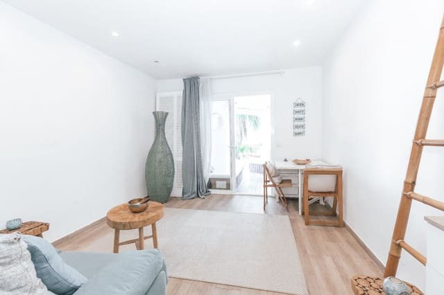 1 soveværelse Lejlighed til salg i Santa Eulalia / Santa Eularia med swimmingpool - € 375.000 (Ref: 9643747)