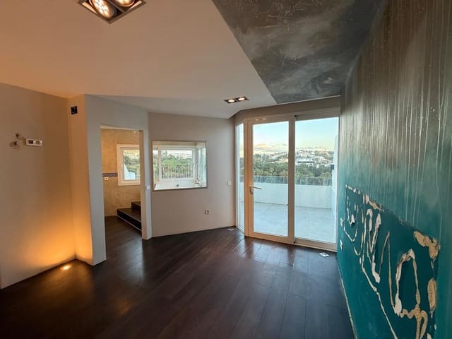 4 sypialnia Willa na sprzedaż w Benalmádena z basenem - 680 000 € (Ref: 9643750)