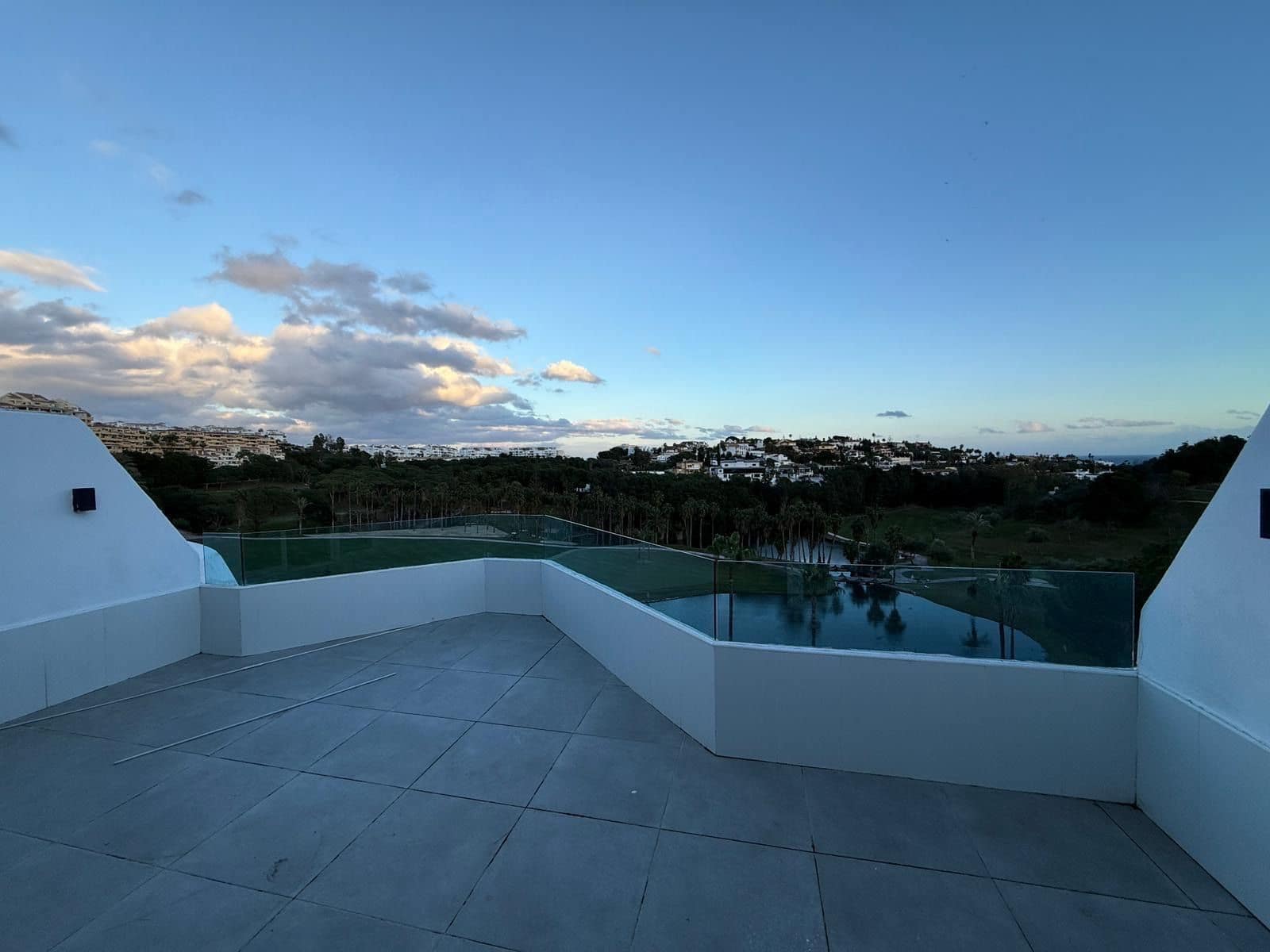 4 sypialnia Willa na sprzedaż w Benalmadena z basenem - 680 000 € (Ref: 9643750)