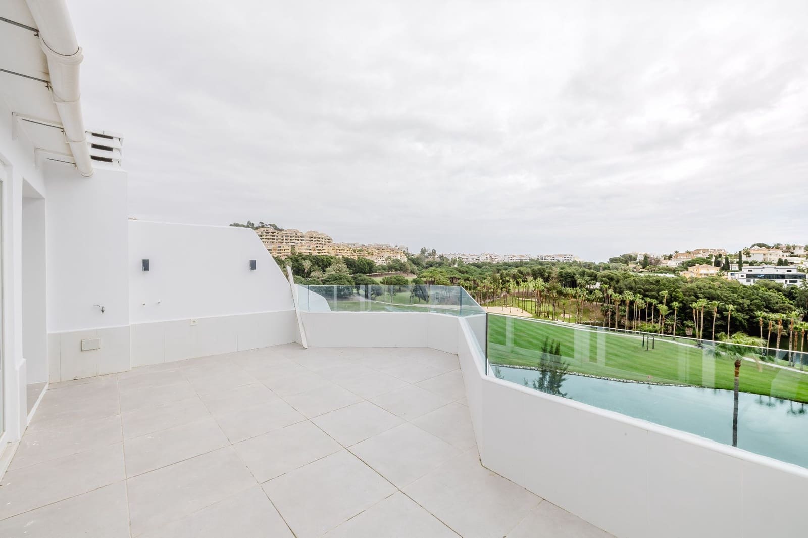 4 sypialnia Willa na sprzedaż w Benalmadena z basenem - 680 000 € (Ref: 9643750)