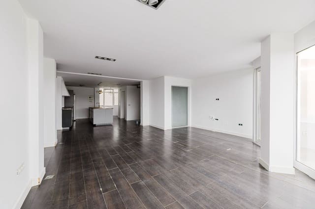 4 soveværelse Villa til salg i Benalmádena med swimmingpool - € 680.000 (Ref: 9643750)