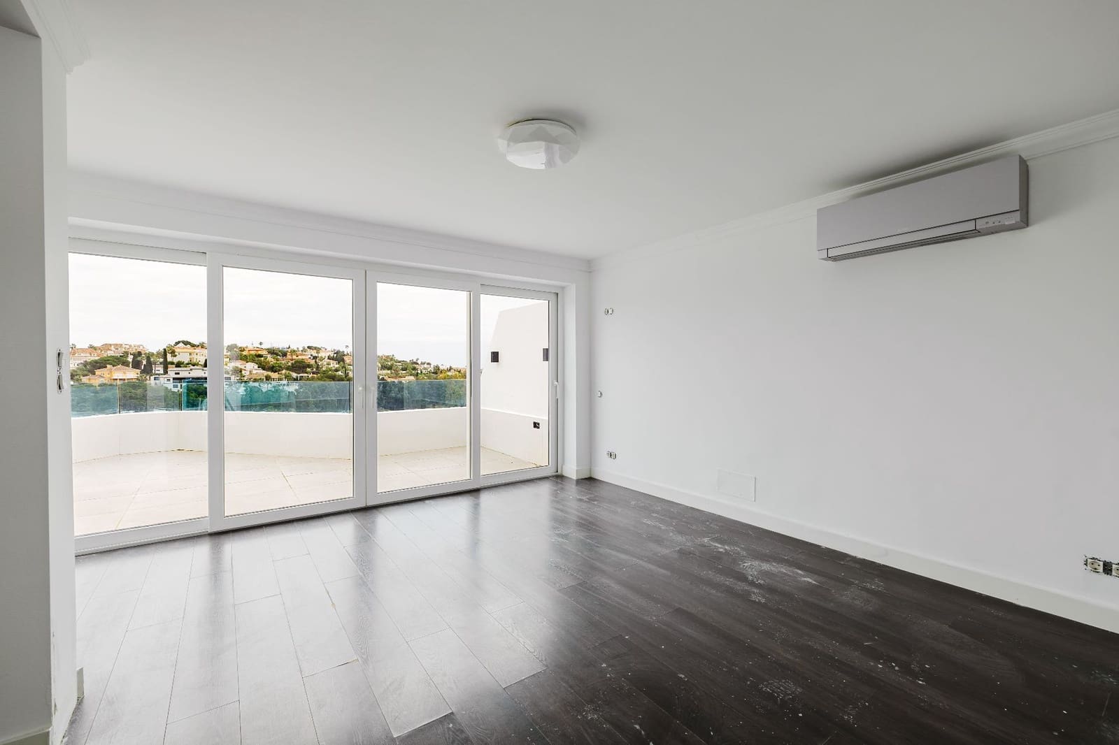 4 sypialnia Willa na sprzedaż w Benalmadena z basenem - 680 000 € (Ref: 9643750)