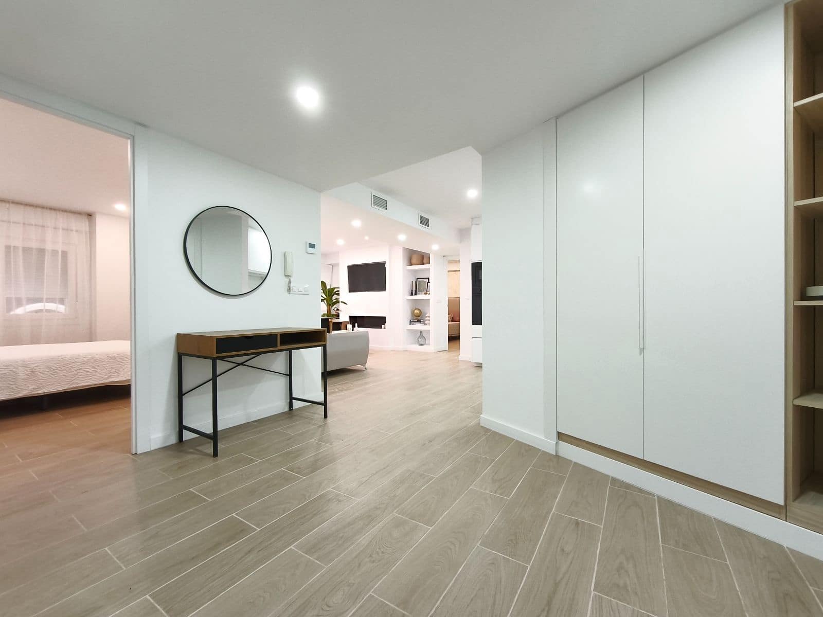 2 bedroom Flat for sale in Alicante / Alacant city - € 440,000 (Ref: 9651229)