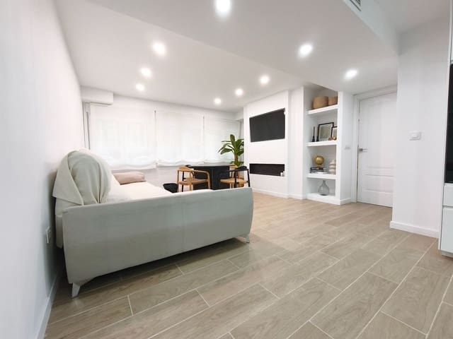 2 bedroom Flat for sale in Alicante / Alacant city - € 440,000 (Ref: 9651229)