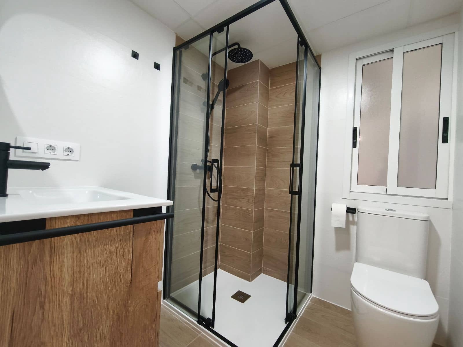 2 bedroom Flat for sale in Alicante / Alacant city - € 440,000 (Ref: 9651229)