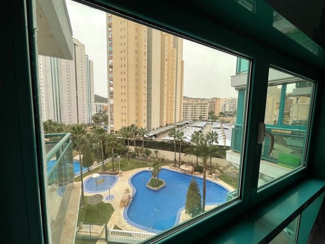 Appartamento in vendita in Madrid città con piscina - 160.000 € (Rif: 9651230)