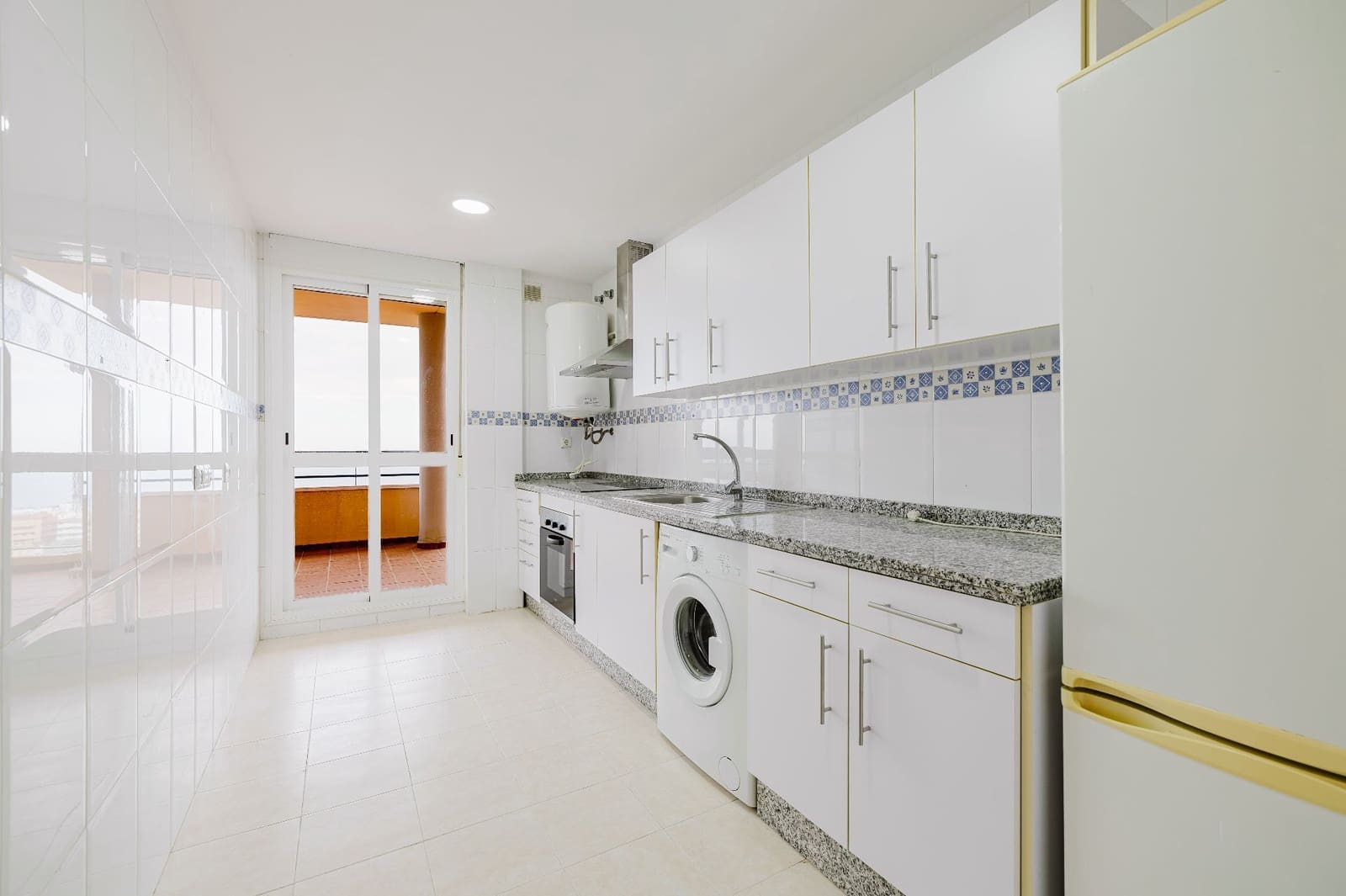 3 bedroom Apartment for sale in Benalmadena with pool - € 395,000 (Ref: 9651231)
