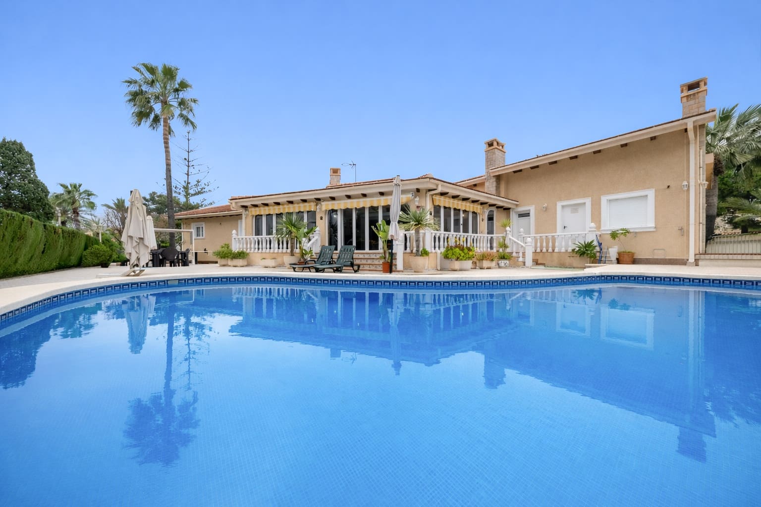 3 chambre Villa/Maison à vendre à Cabo Roig avec piscine garage - 1 650 000 € (Ref: 9655668)