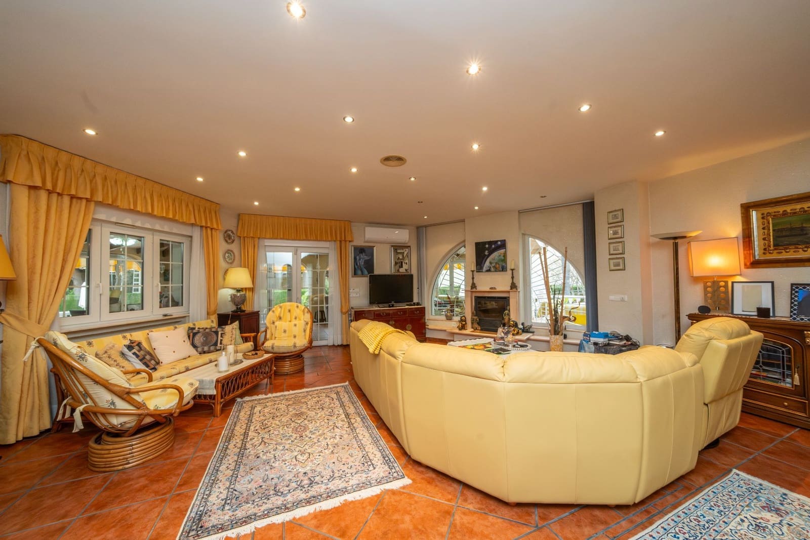 3 chambre Villa/Maison à vendre à Cabo Roig avec piscine garage - 1 650 000 € (Ref: 9655668)