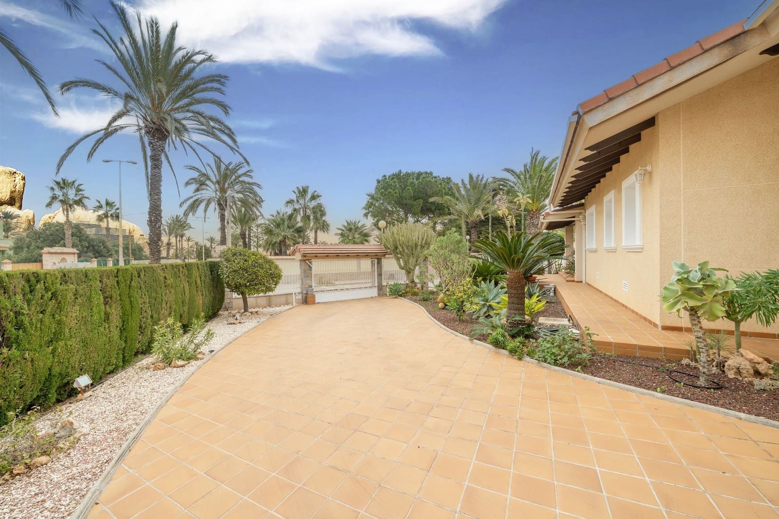 3 chambre Villa/Maison à vendre à Cabo Roig avec piscine garage - 1 650 000 € (Ref: 9655668)