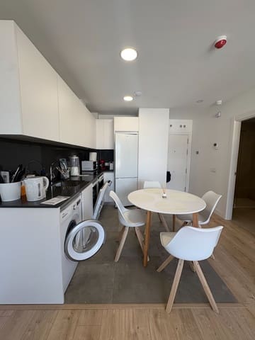 Mieszkanie do wynajęcia w Miasto Málaga z garażem - 1 375 € (Ref: 9658324)