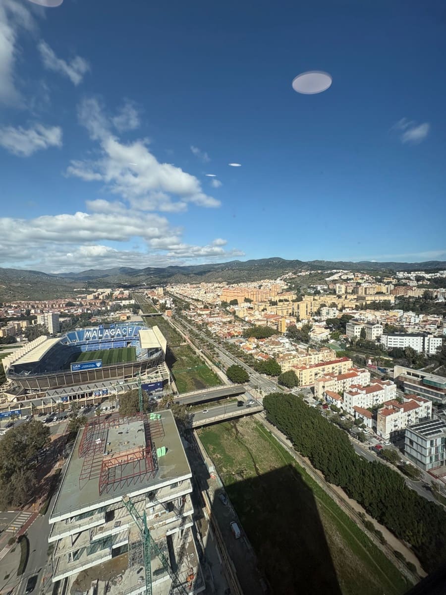 Mieszkanie do wynajęcia w Miasto Malaga z garażem - 1 375 € (Ref: 9658324)