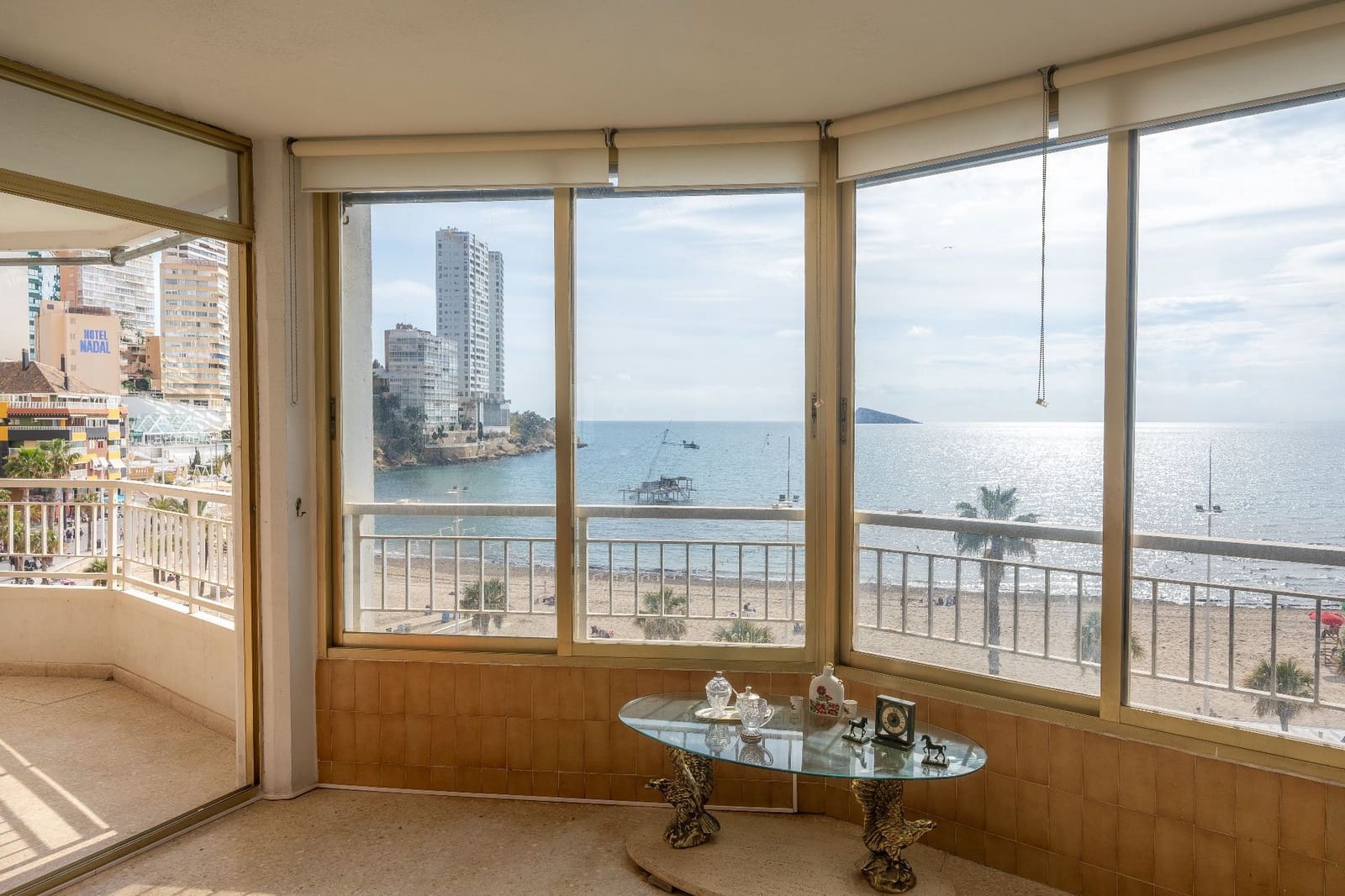 2 bedroom Apartment for sale in Benidorm with pool garage - € 440,000 (Ref: 9663390)