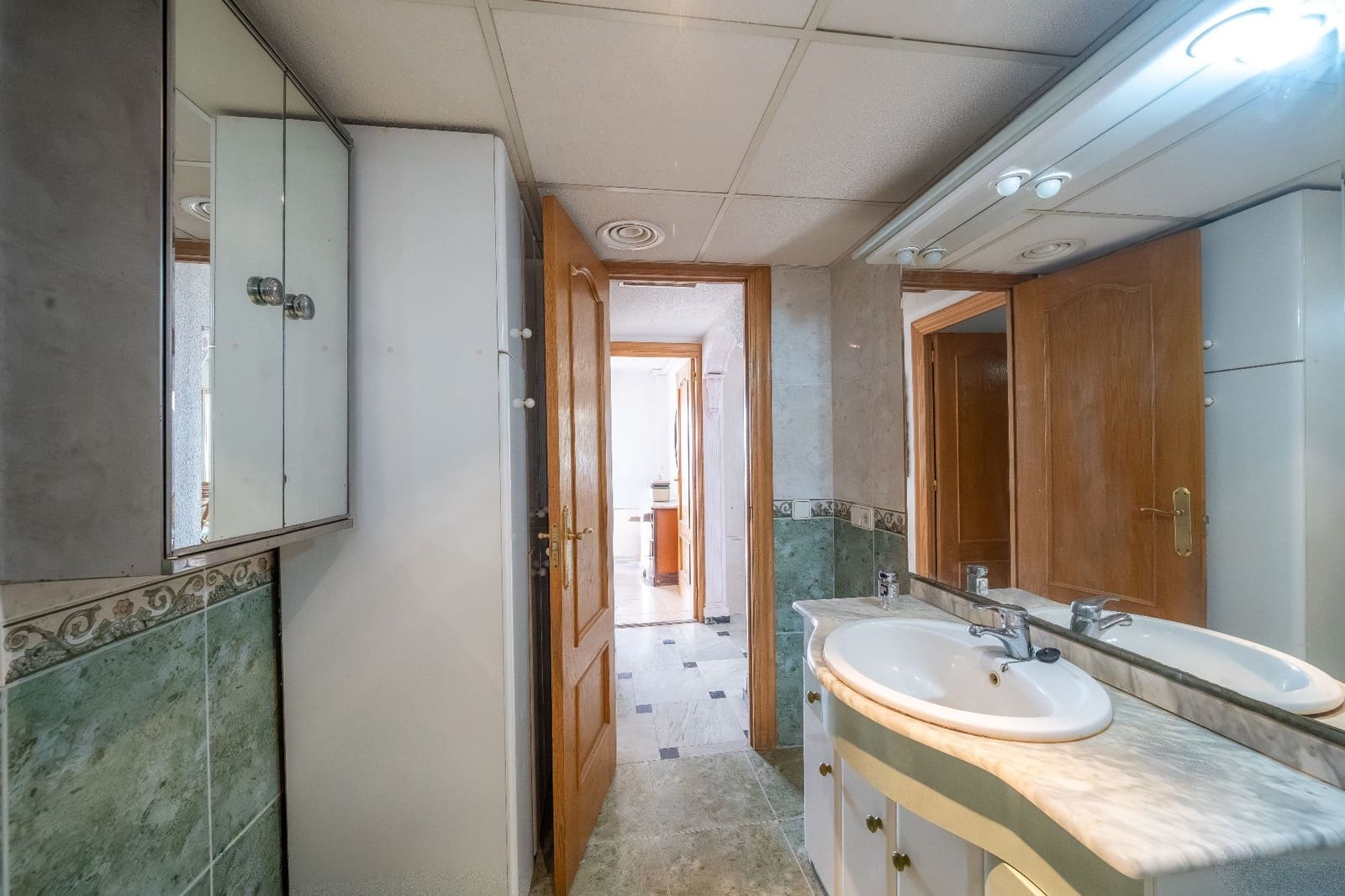 2 bedroom Apartment for sale in Benidorm with pool garage - € 440,000 (Ref: 9663390)