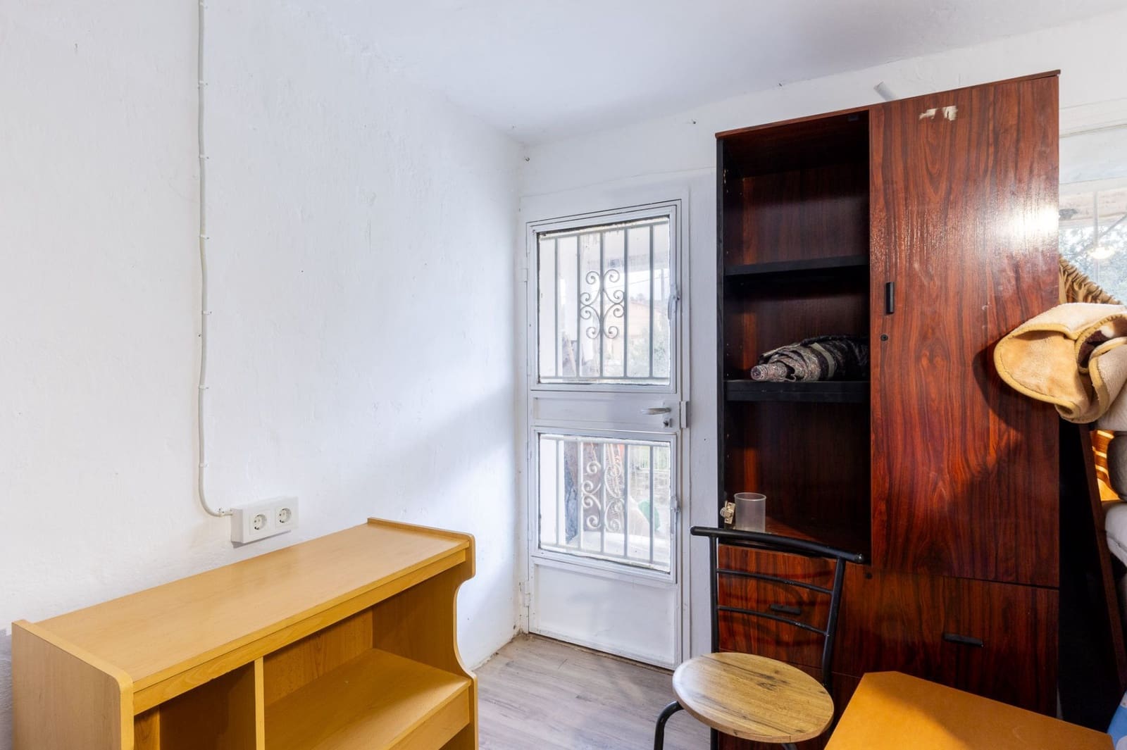 2 soveværelse Semi-Rækkehus til salg i Vilamarxant / Villamarchante - € 120.000 (Ref: 9665919)