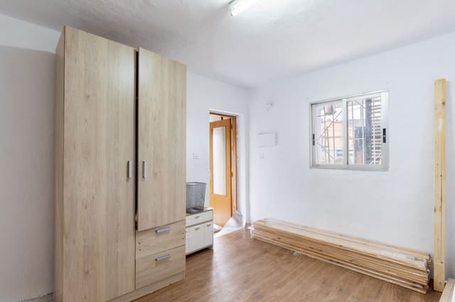 2 soveværelse Semi-Rækkehus til salg i Vilamarxant / Villamarchante - € 120.000 (Ref: 9665919)