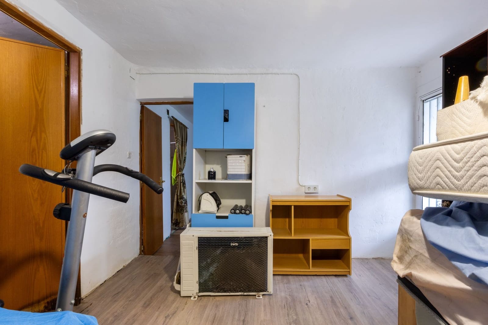 2 soveværelse Semi-Rækkehus til salg i Vilamarxant / Villamarchante - € 120.000 (Ref: 9665919)