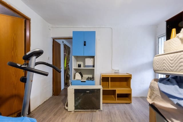 2 soveværelse Semi-Rækkehus til salg i Vilamarxant / Villamarchante - € 120.000 (Ref: 9665919)