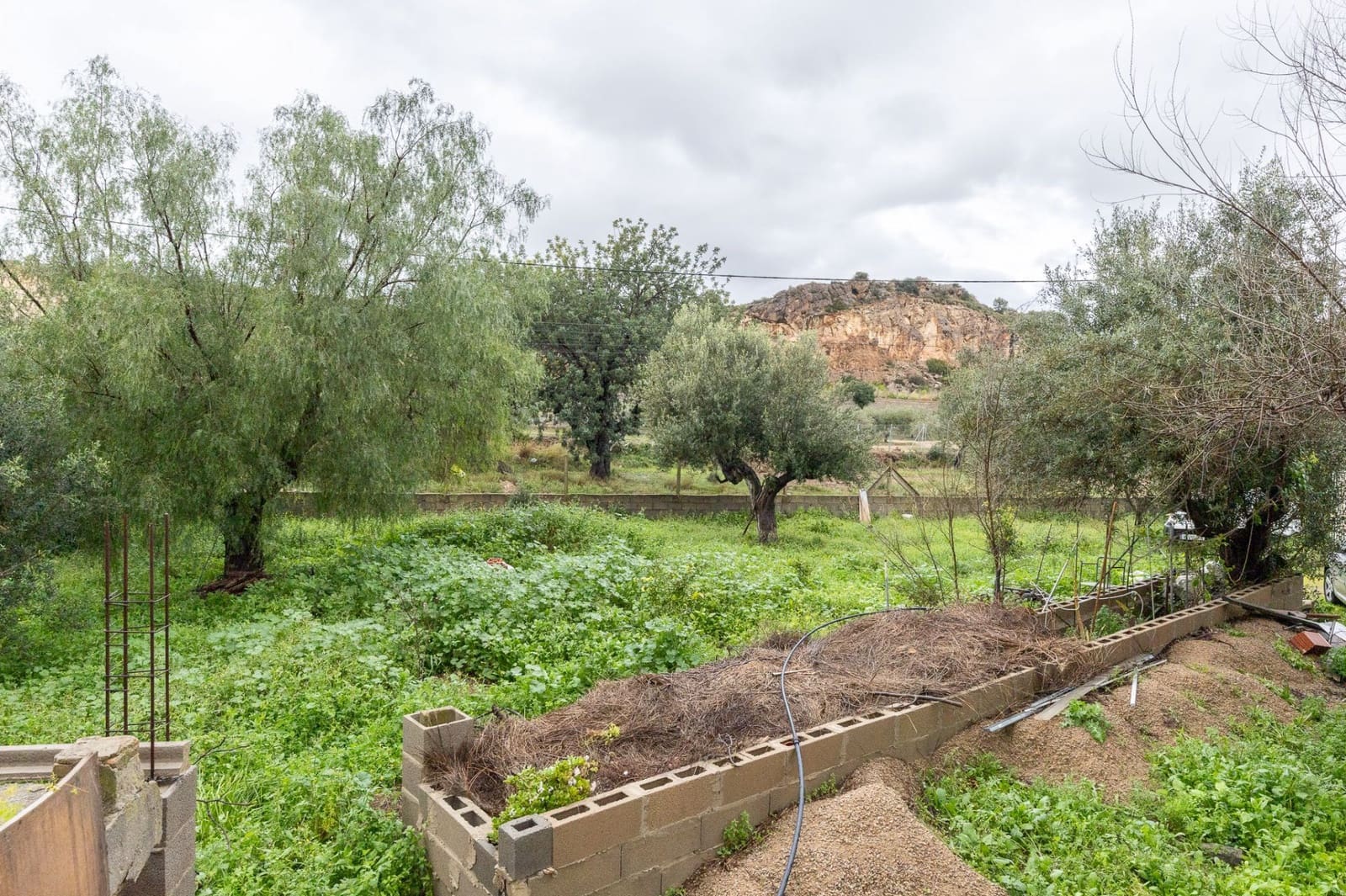 2 soveværelse Semi-Rækkehus til salg i Vilamarxant / Villamarchante - € 120.000 (Ref: 9665919)