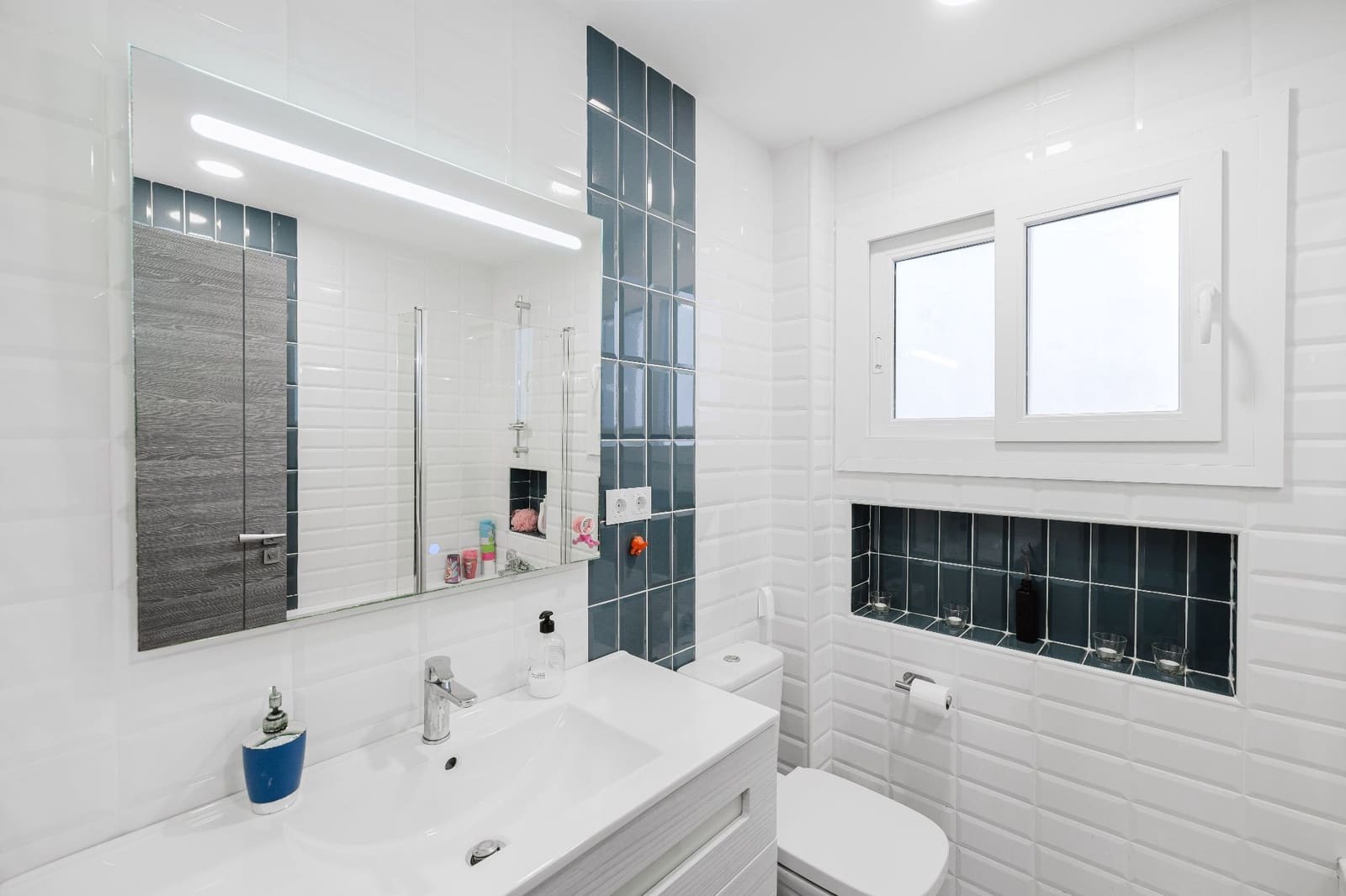 7 soveværelse Villa til salg i Malaga by med swimmingpool - € 1.100.000 (Ref: 9665921)