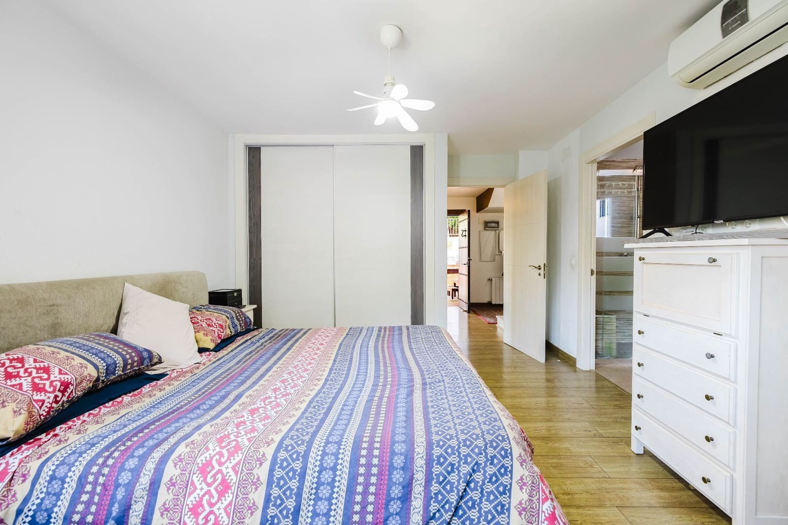 7 soveværelse Villa til salg i Malaga by med swimmingpool - € 1.100.000 (Ref: 9665921)