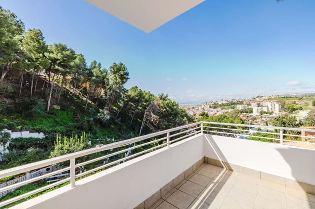 7 soveværelse Villa til salg i Este, Málaga by med swimmingpool - € 1.100.000 (Ref: 9665921)
