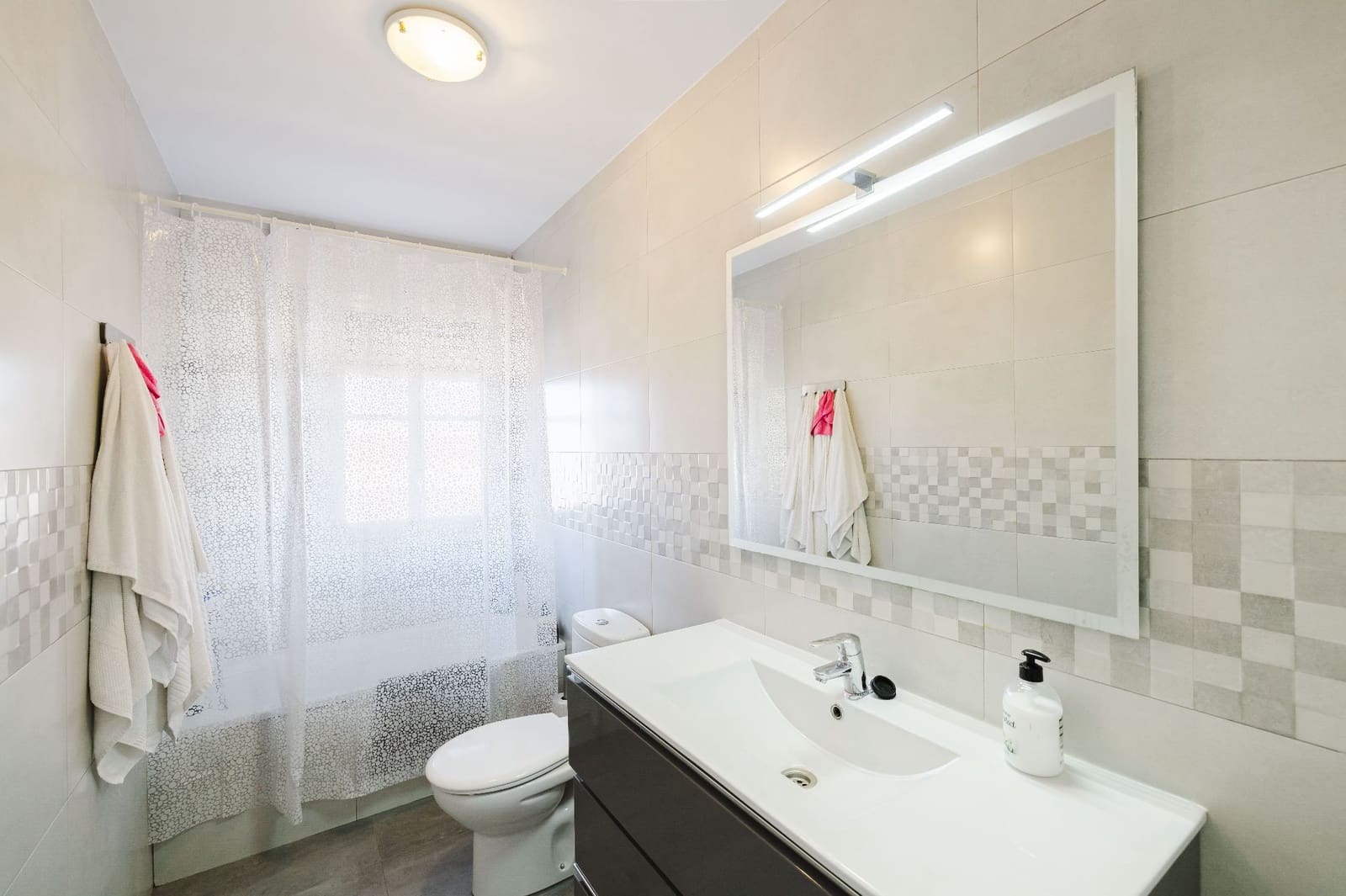 7 soveværelse Villa til salg i Malaga by med swimmingpool - € 1.100.000 (Ref: 9665921)