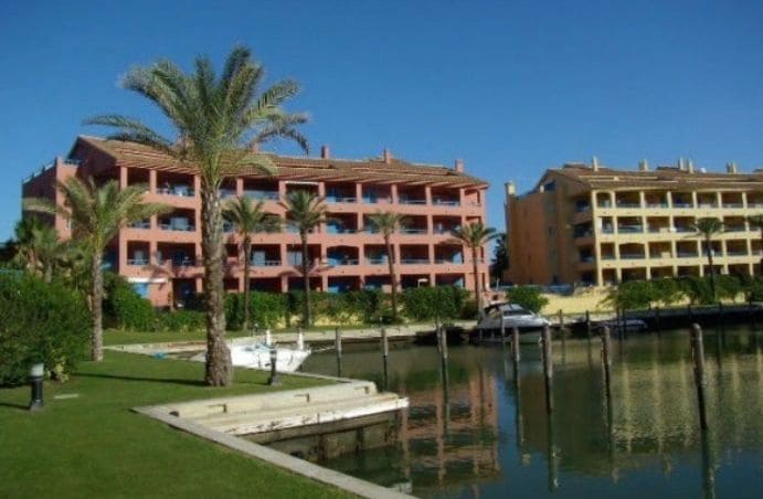 4 sypialnia Mieszkanie na sprzedaż w Sotogrande z garażem - 650 000 € (Ref: 9665923)