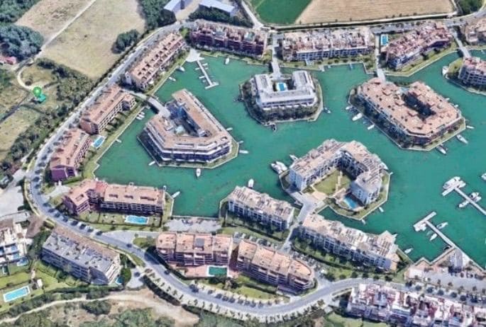 4 sypialnia Mieszkanie na sprzedaż w Sotogrande z garażem - 650 000 € (Ref: 9665923)