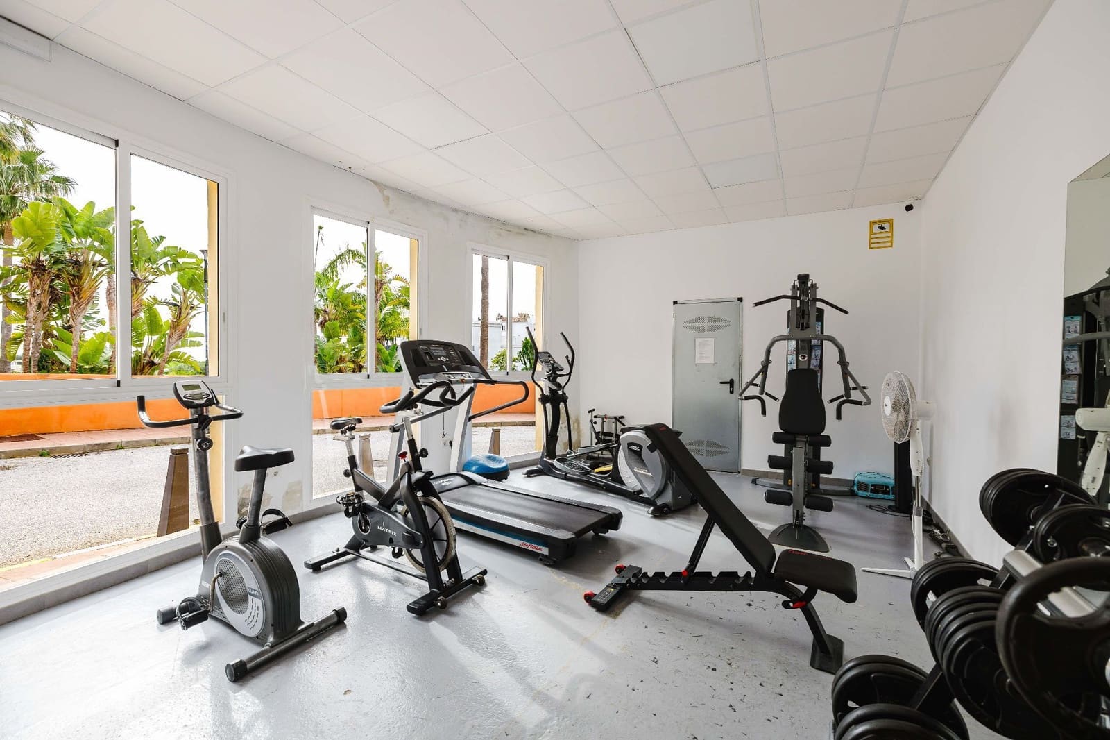 2 bedroom Apartment for sale in Mijas with pool garage - € 295,000 (Ref: 9665925)