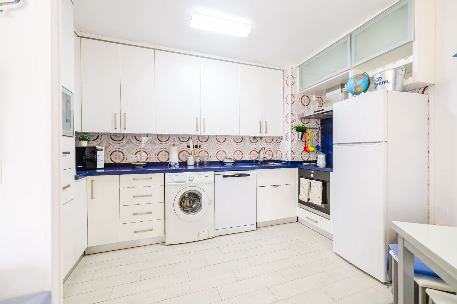 1 bedroom Flat for sale in Nerja with pool - € 260,000 (Ref: 9669936)