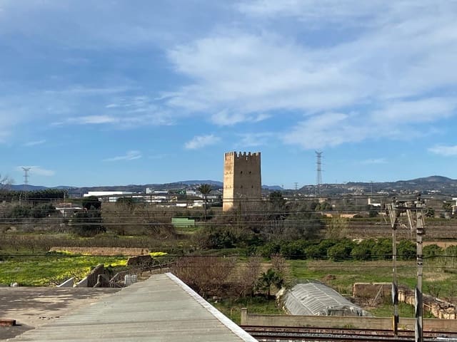 3 bedroom Apartment for sale in Benifaió with garage - € 215,000 (Ref: 9669938)