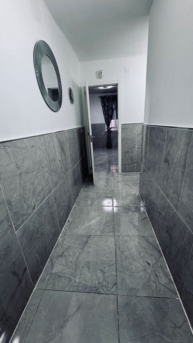 Piso de 2 habitaciones en Alicante / Alacant ciudad en venta - 84.900 € (Ref: 9673810)