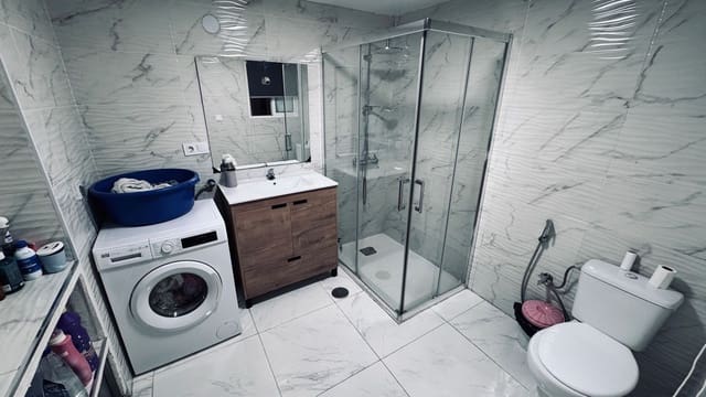 Piso de 2 habitaciones en Alicante / Alacant ciudad en venta - 84.900 € (Ref: 9673810)