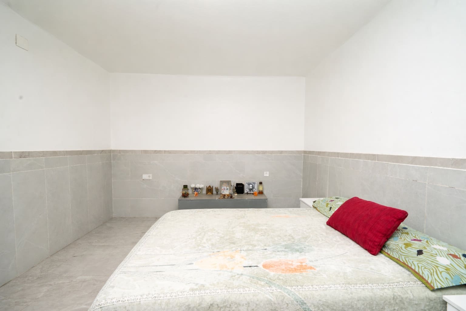 2 bedroom Flat for sale in Alicante / Alacant city - € 84,900 (Ref: 9673810)