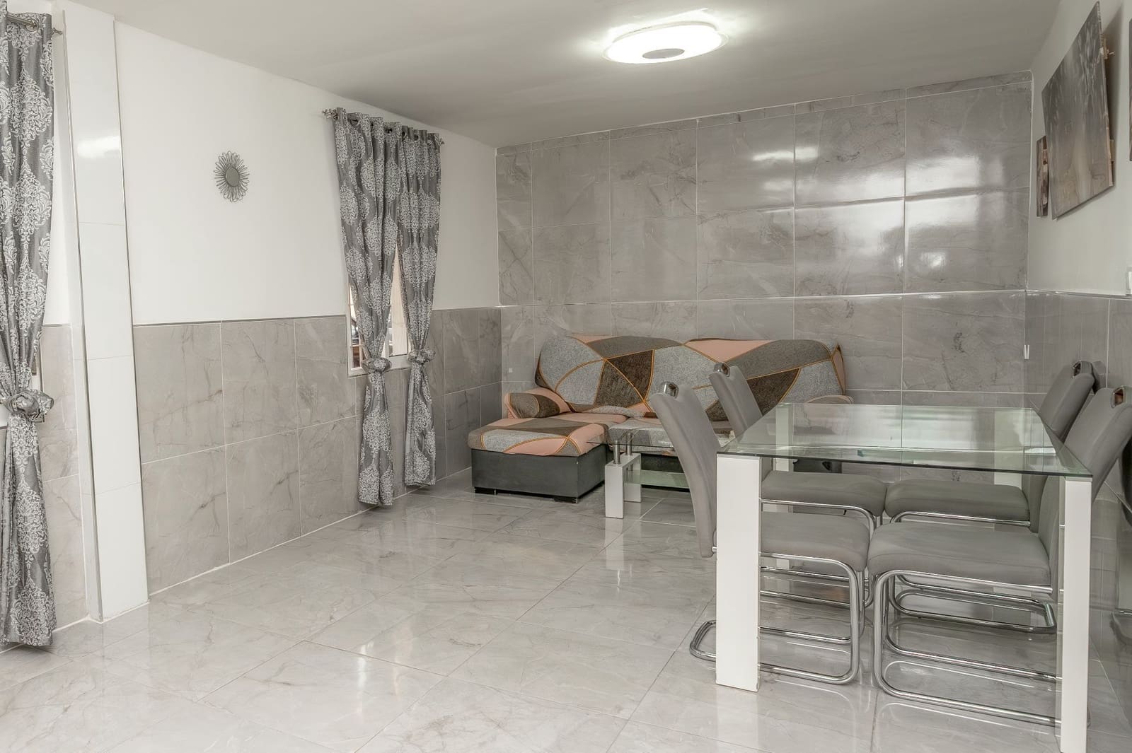 2 bedroom Flat for sale in Alicante / Alacant city - € 84,900 (Ref: 9673810)