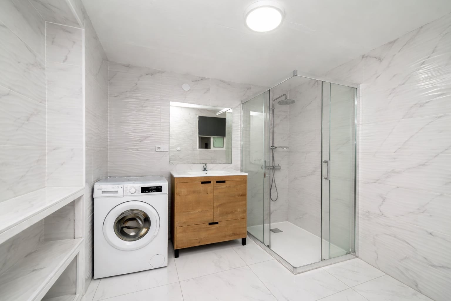 2 bedroom Flat for sale in Alicante / Alacant city - € 84,900 (Ref: 9673810)