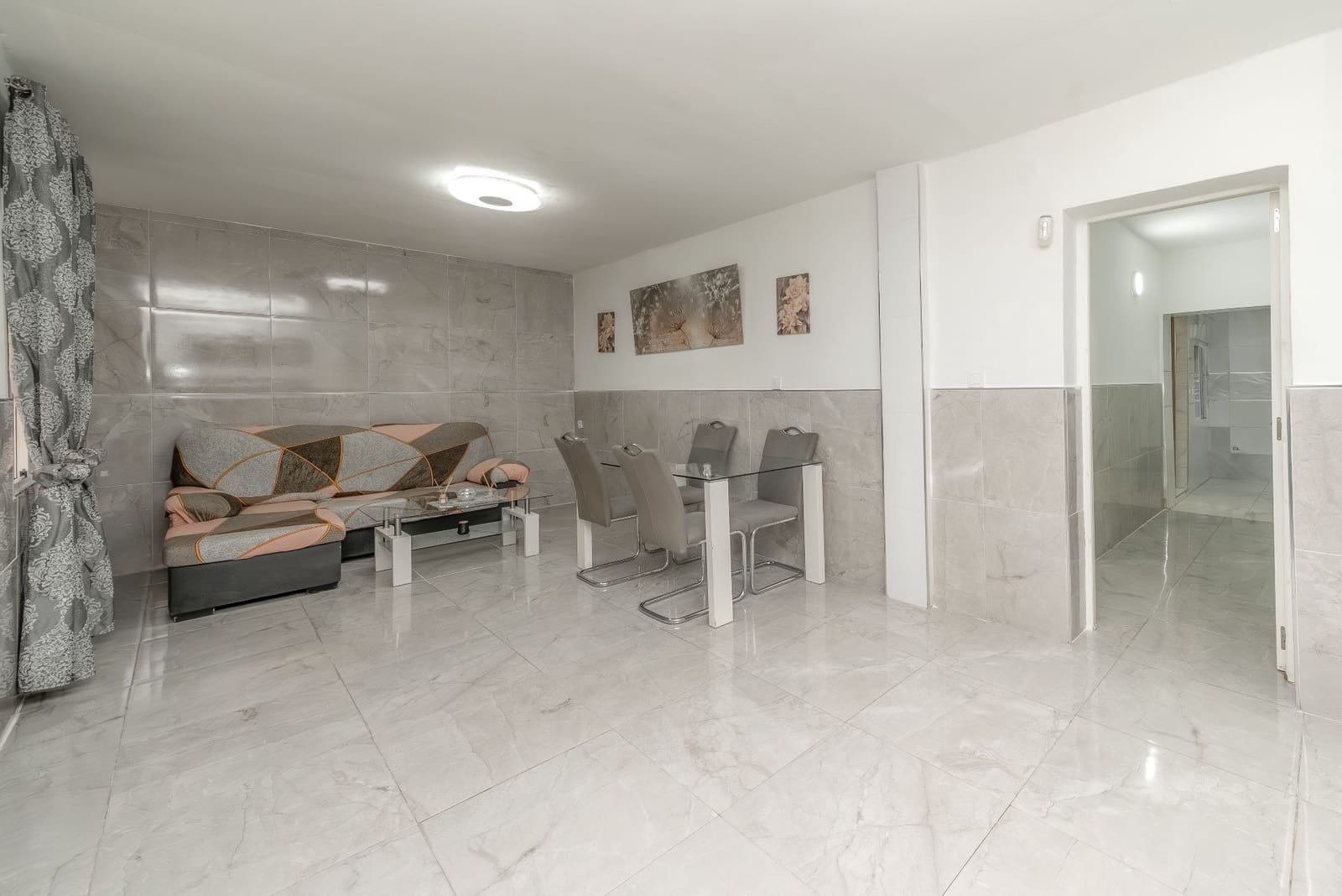 2 bedroom Flat for sale in Alicante / Alacant city - € 84,900 (Ref: 9673810)
