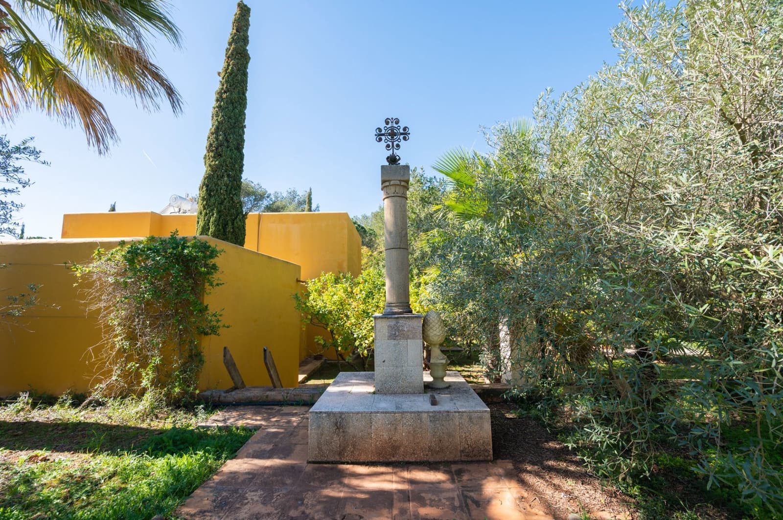 4 soveværelse Villa til salg i Santa Eulalia / Santa Eularia med garage - € 3.000.000 (Ref: 9673815)