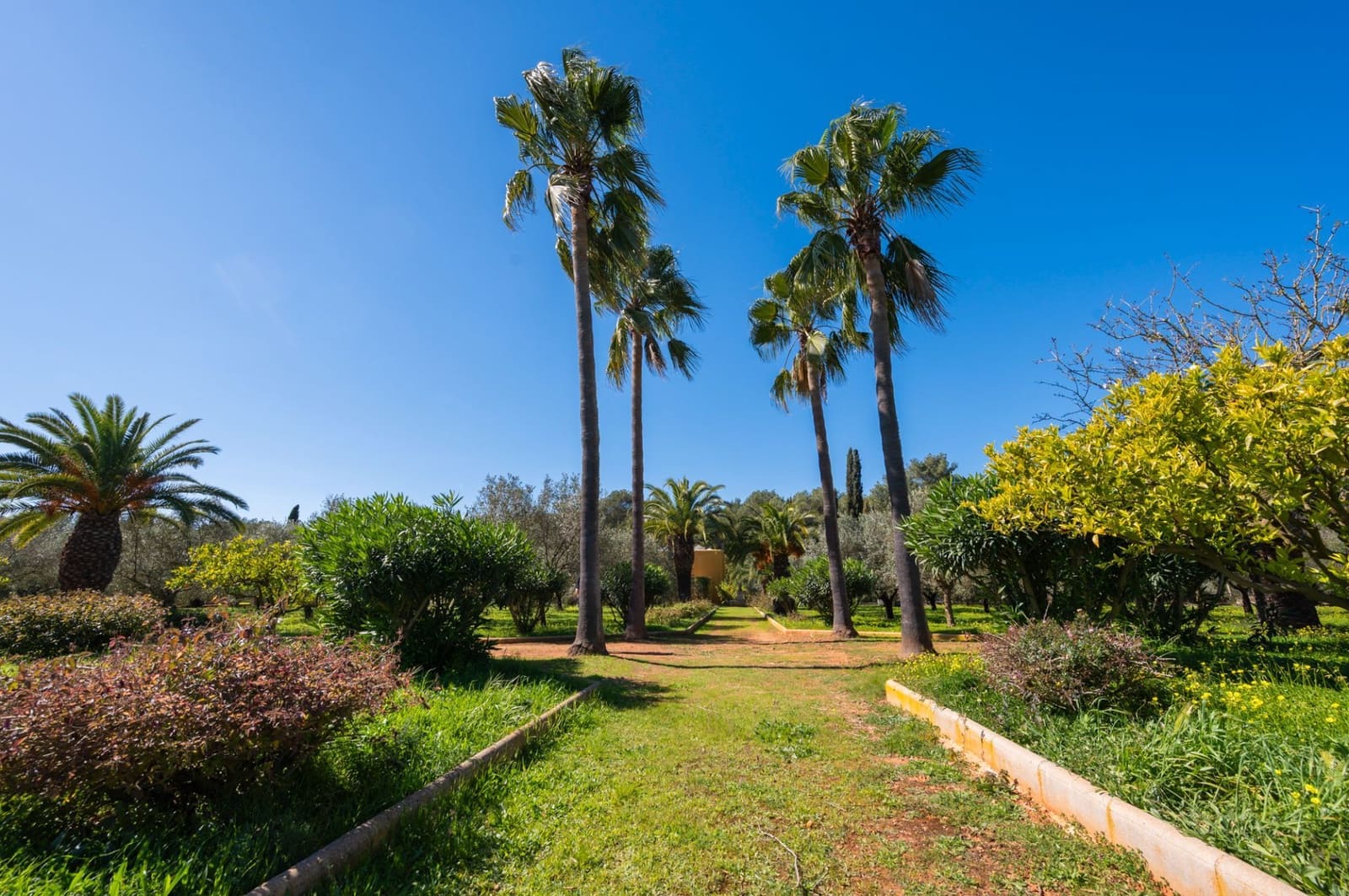 4 soveværelse Villa til salg i Santa Eulalia / Santa Eularia med garage - € 3.000.000 (Ref: 9673815)