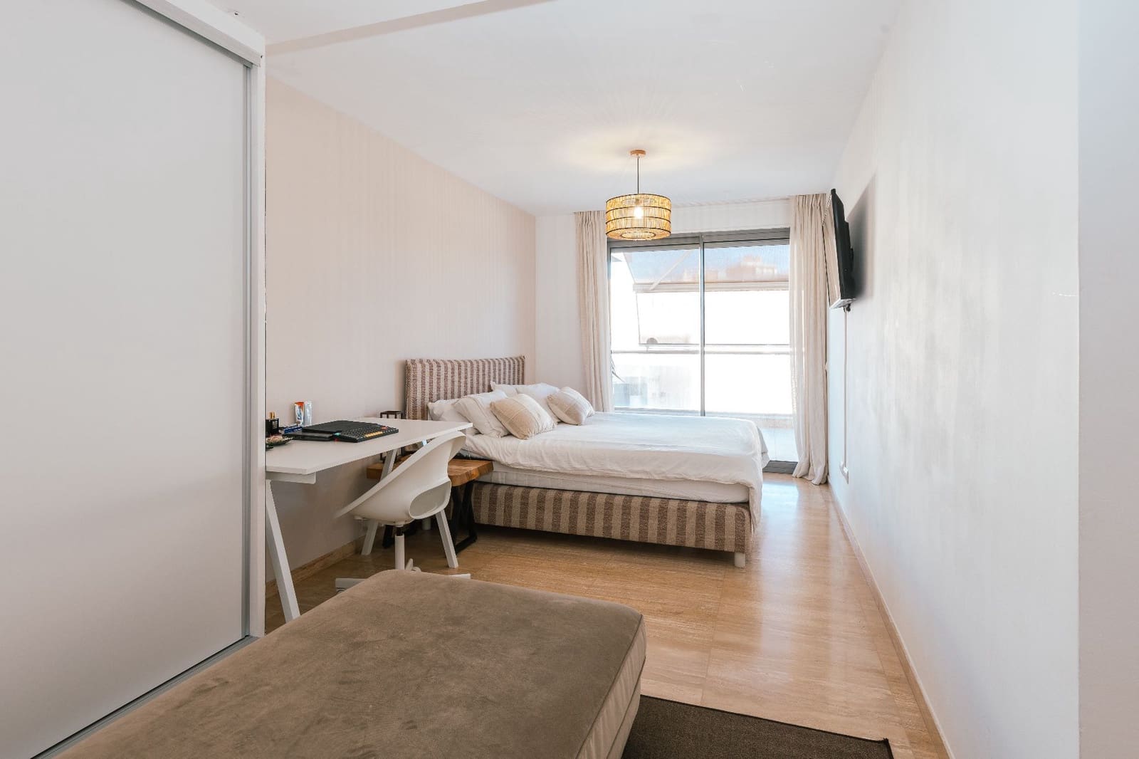 3 bedroom Apartment for rent in Ibiza / Eivissa town with pool - € 7,142 (Ref: 9673816)